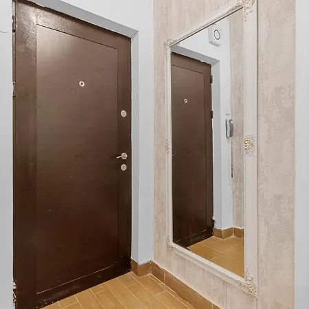 2 Bdr Near Hospital Grigore Alexandrescu Апартаменти Бухарест